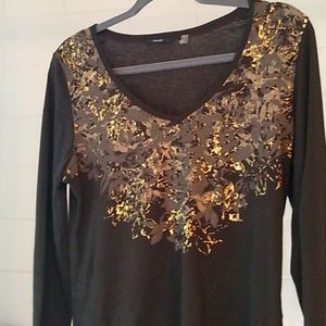Tahari Cotton Long Sleeve Foil Abstract V-Neck Tee
